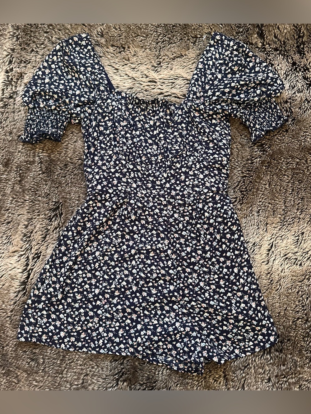 Navy Floral Puff-Sleeve Romper